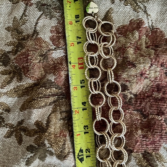 NWOT Betsey Johnson Gold Loop Long Necklace - Picture 8 of 8